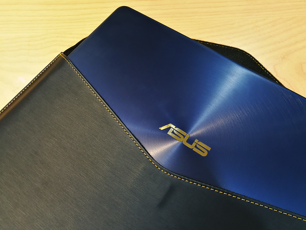 ASUS ZenBook Flip S 筆電